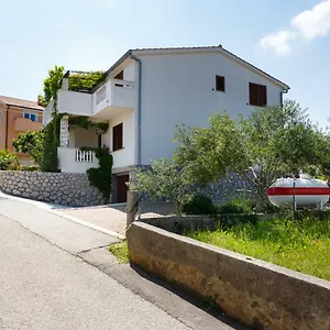 Jagoda , Vrbnik Kroatien